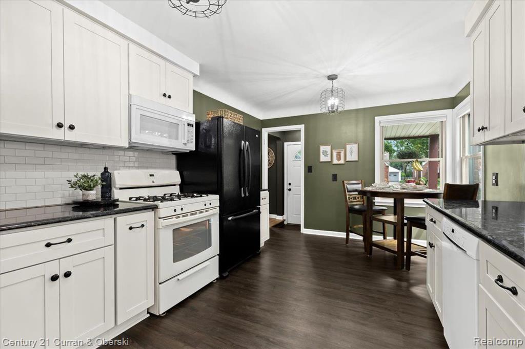 405 N LAFAYETTE Street, Dearborn, MI 48128 — Photo 16