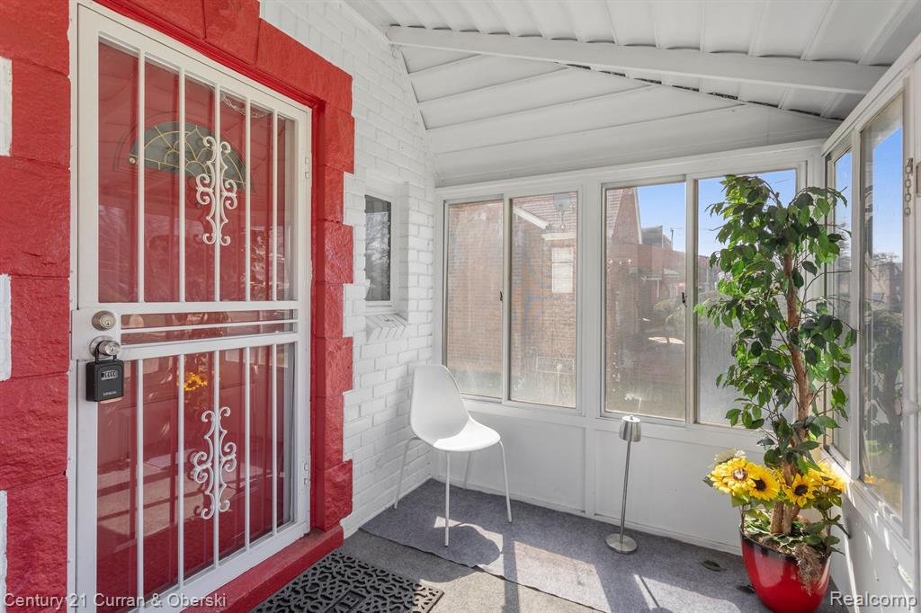 11670 MARLOWE Street, Detroit, MI 48227 — Photo 33