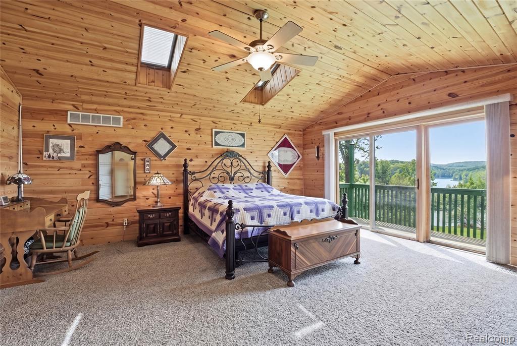 2745 Lari Court, West Bloomfield, MI 48324 — Photo 15