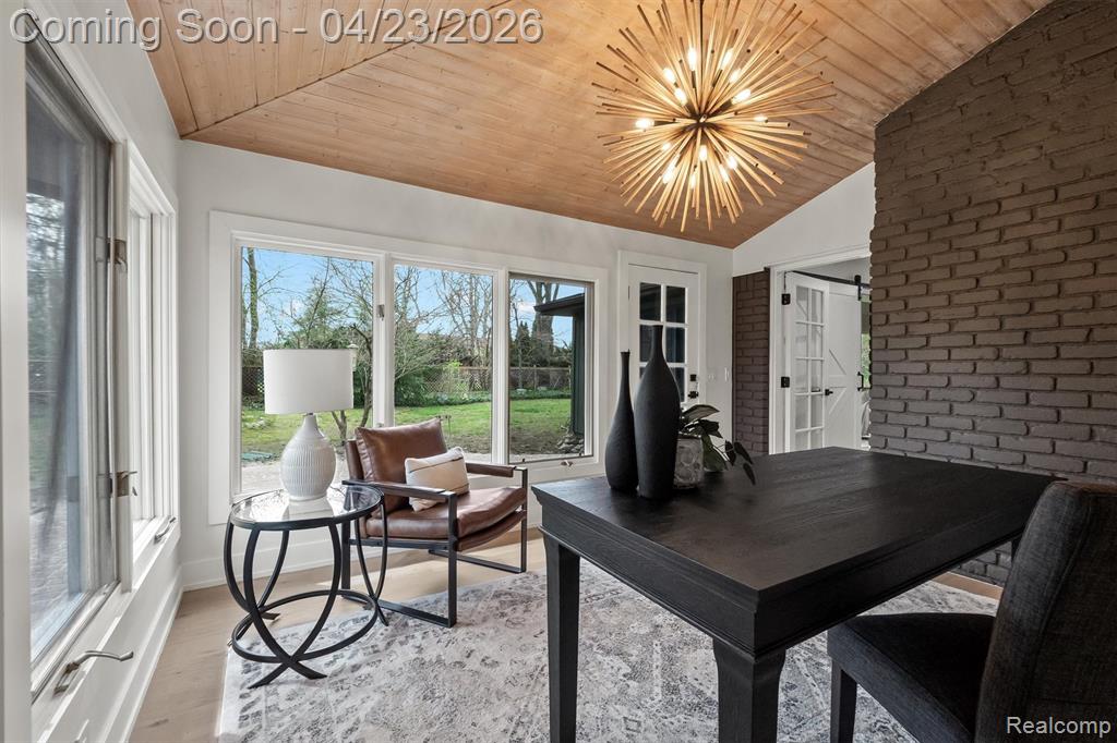 6800 Crestway Drive, Bloomfield Hills, MI 48301 — Photo 14