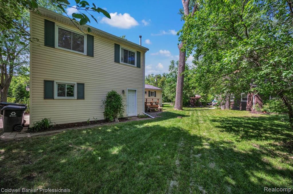 470 Oak Grove Drive, Lake Orion, MI 48362 — Photo 3