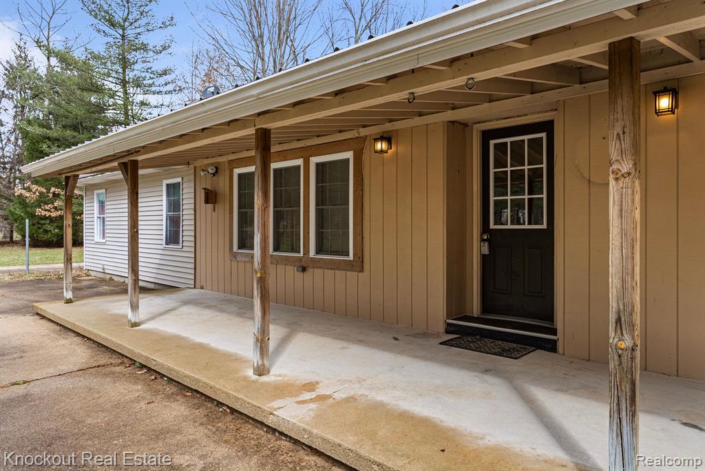 4848 LITTLE CEDAR CREEK Drive, Attica, MI 48412 — Photo 6