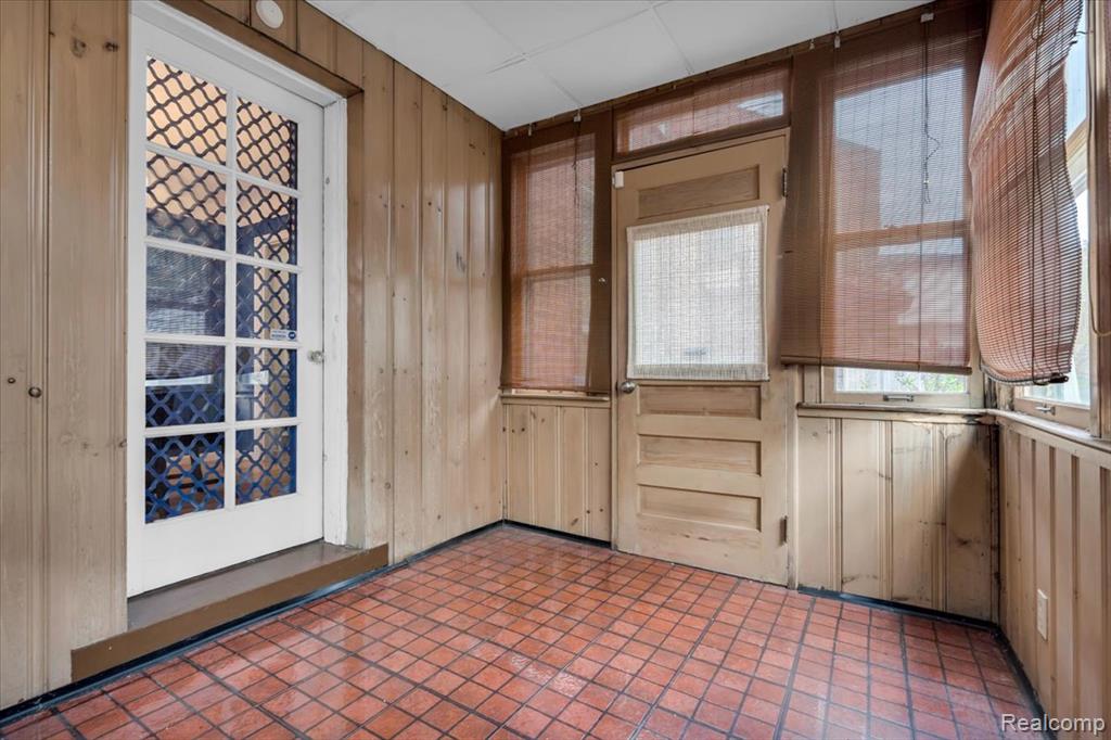4995 Hillcrest Street, Grosse Pointe, MI 48236 — Photo 27