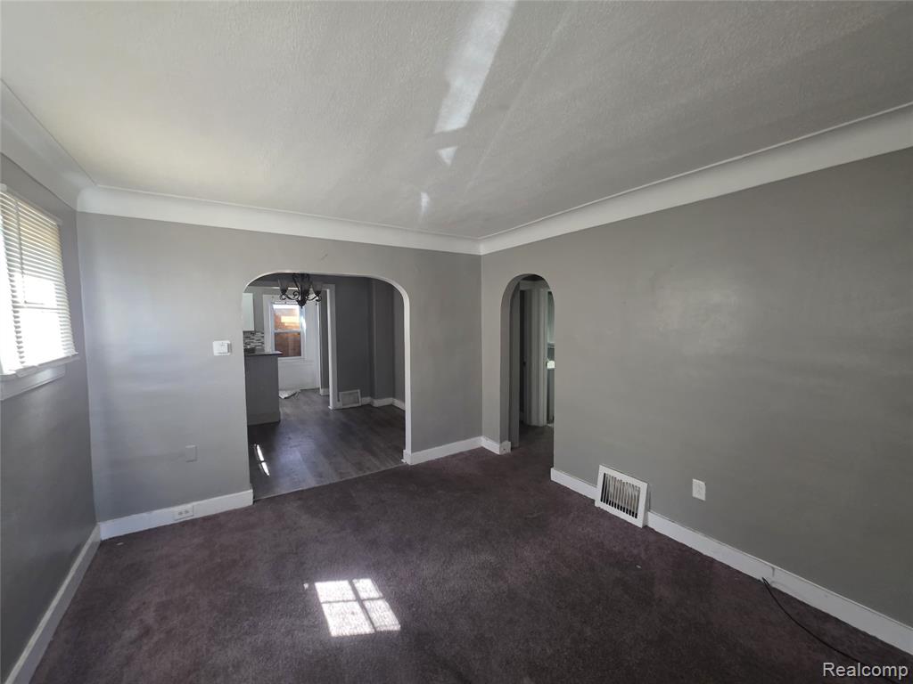 6017 Plainview Avenue, Detroit, MI 48228 — Photo 2