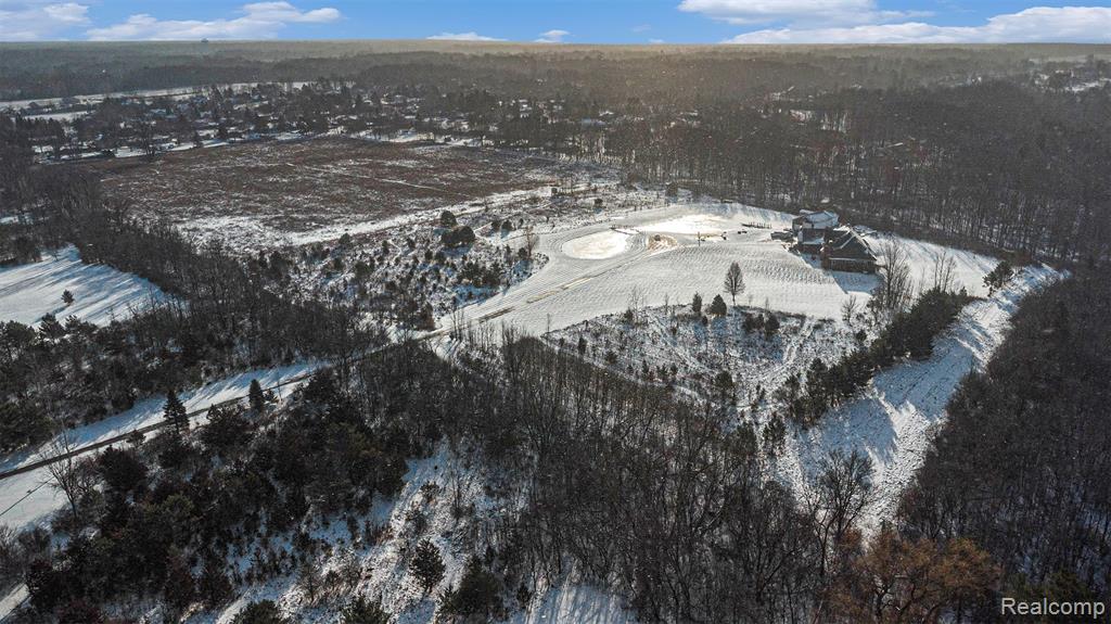 8399 Potter Road, Flushing, MI, 48433