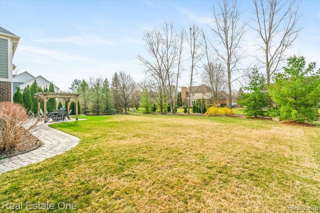 48025 E OXFORD Court, Canton, MI 48187 — Photo 10