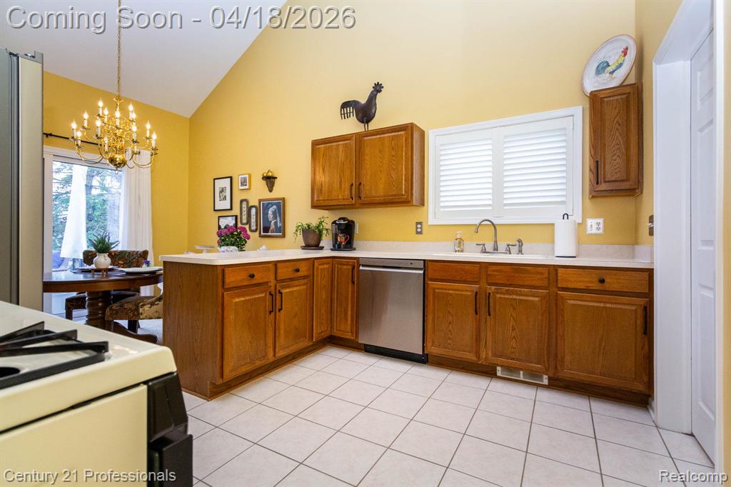 57160 Megan Drive, Washington, MI — Photo 16