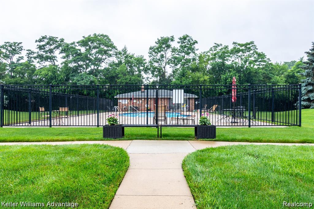 29464 Bobrich Street, 49, Livonia, MI 48152 — Photo 16