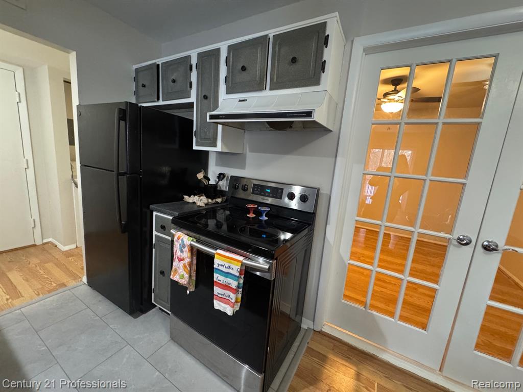 966 Bloomfield Village Boulevard, G, Auburn Hills, MI 48326 — Photo 4