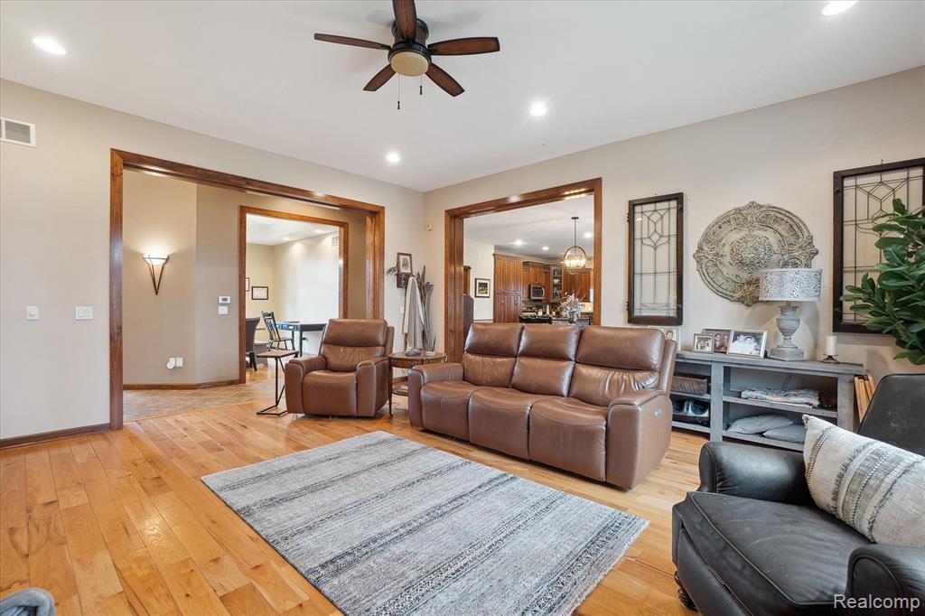 5167 HUNTERS Ridge, Holly, MI 48442 — Photo 9