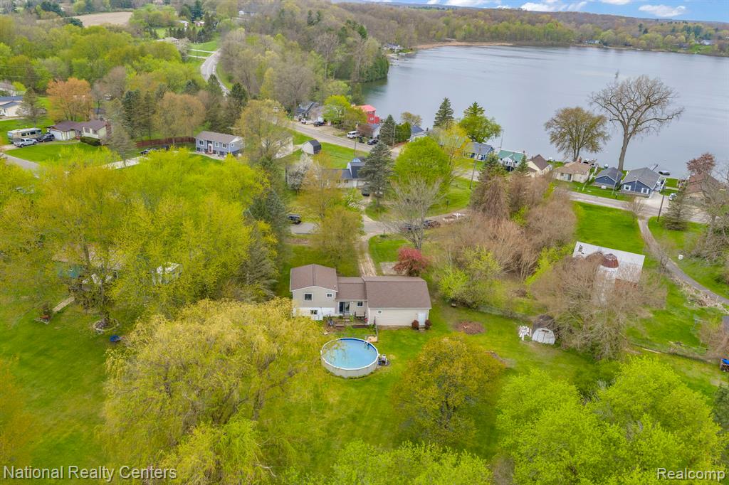 2230 Stonesthrow Drive, Lapeer, MI 48446 — Photo 15
