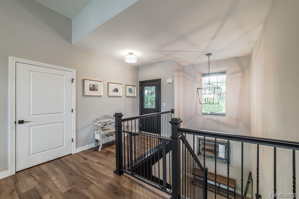 10497 GRANDVIEW Drive, Goodrich Vlg, MI — Photo 4