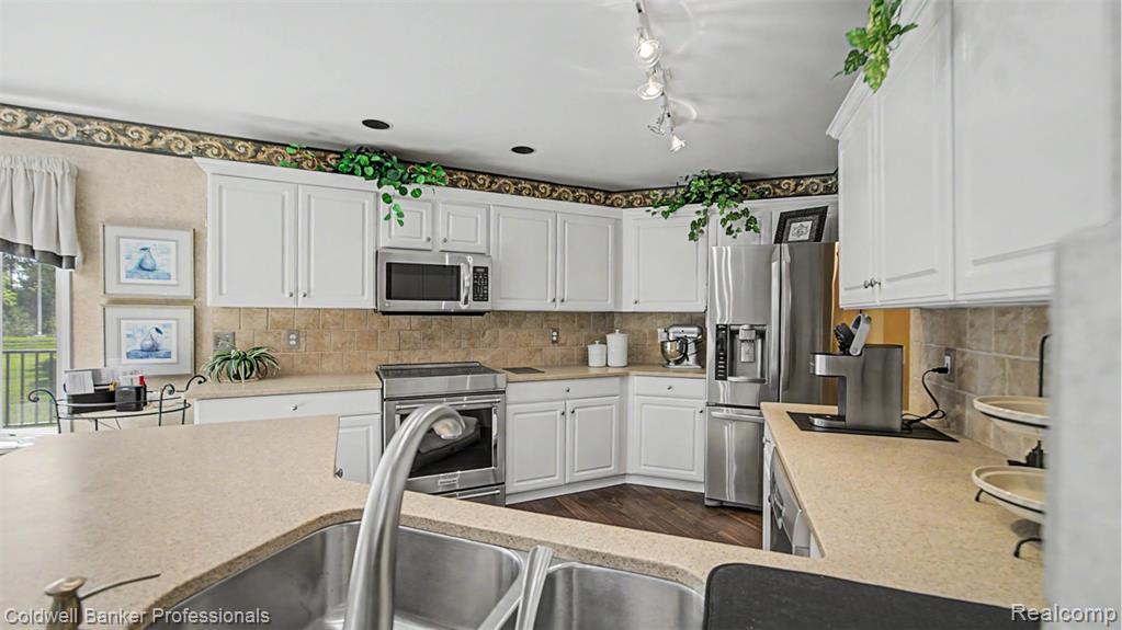 6400 Copper Creek Drive W, Washington, MI — Photo 20