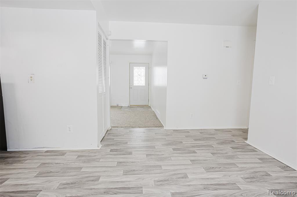6627 Orange Lane, Flint, MI 48505 — Photo 7