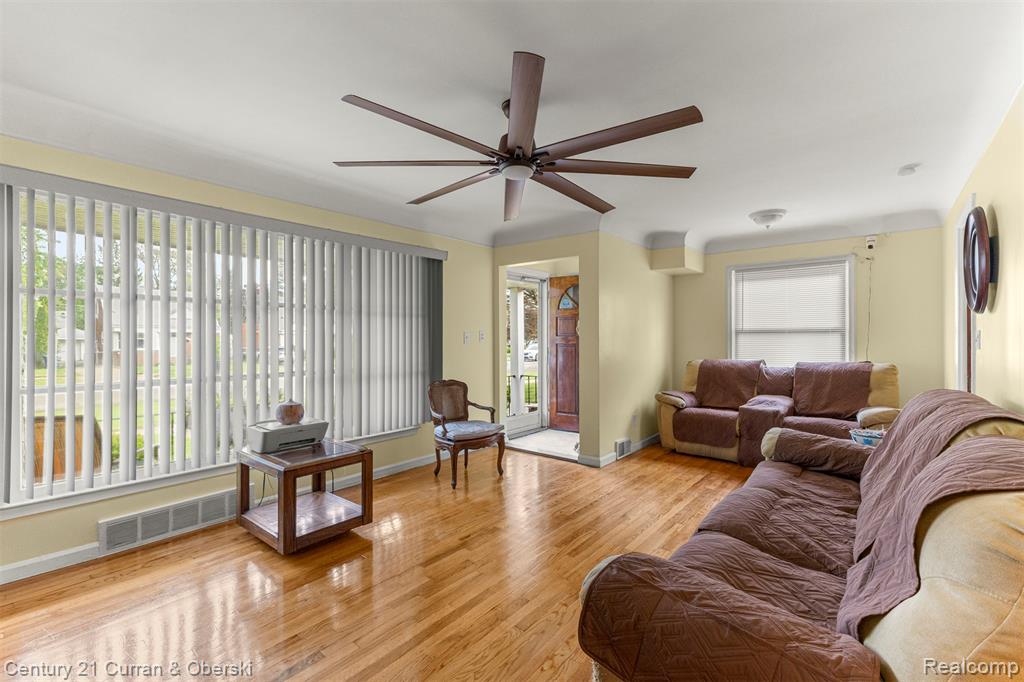 26657 W Chicago, Redford, MI 48239 — Photo 6