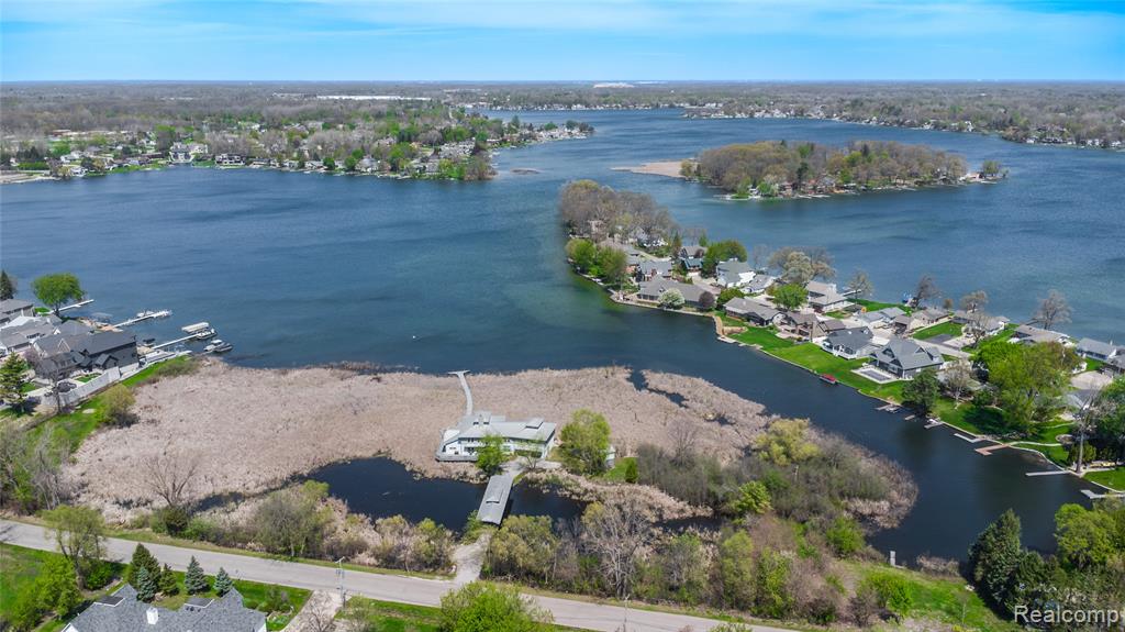 2350 Crane Road, Fenton, MI 48430 — Photo 45