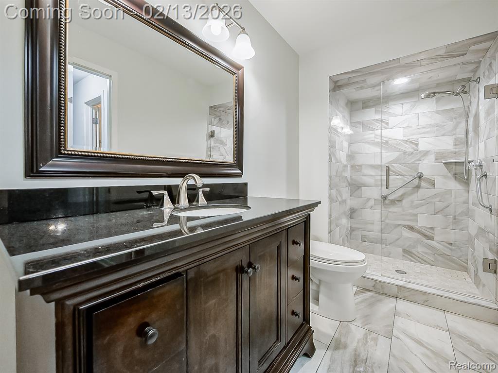 6505 Maple Lakes Court, West Bloomfield, MI — Photo 18