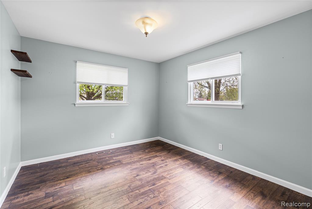 6087 E Hill Road, Grand Blanc, MI 48439 — Photo 21