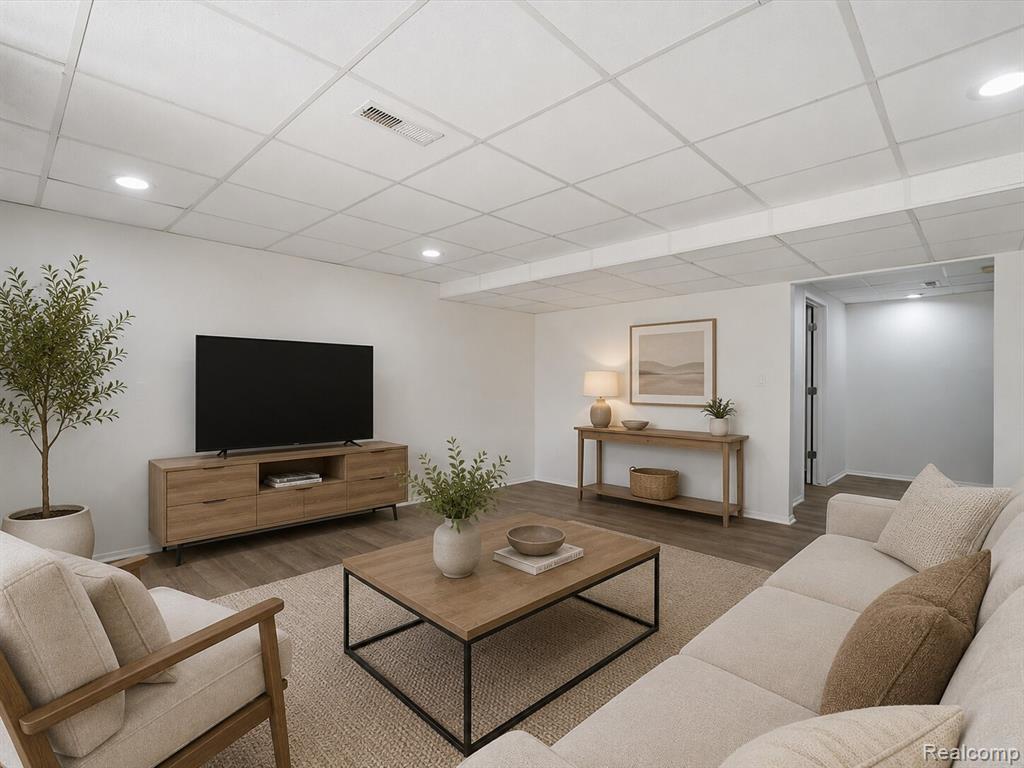 7058 Elmhurst, 1, West Bloomfield, MI — Photo 4
