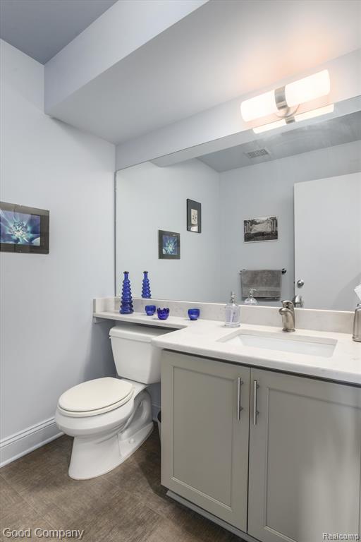 617 ASHLEY Circle, Rochester Hills, MI 48307 — Photo 15
