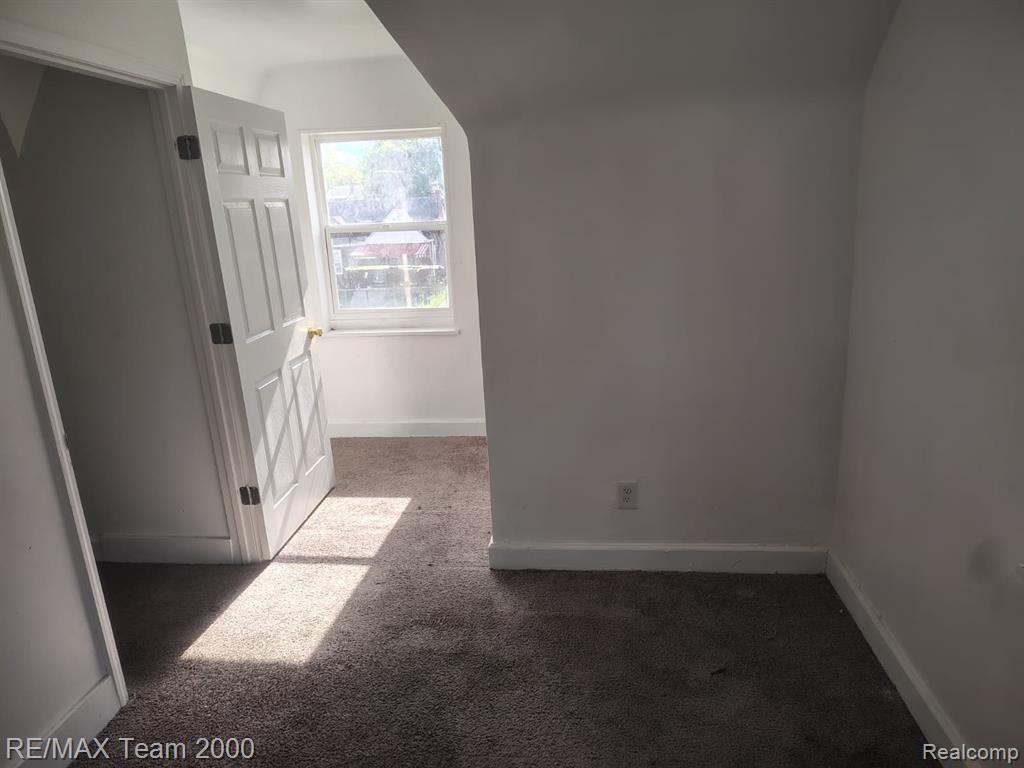 8860 Appoline Street, Detroit, MI 48228 — Photo 36