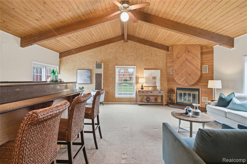 10404 Hart Avenue, Huntington Woods, MI — Photo 9