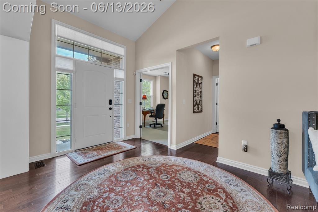23719 Stoneleigh Drive, South Lyon, MI 48178 — Photo 3