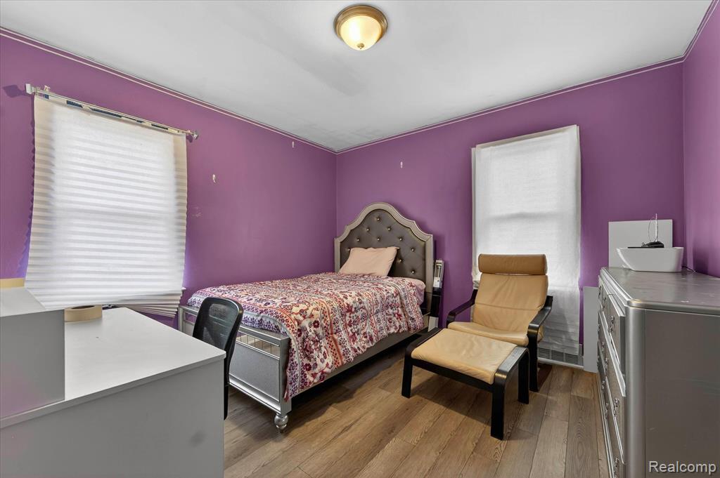 21211 Newcastle Road, Harper Woods, MI 48225 — Photo 23