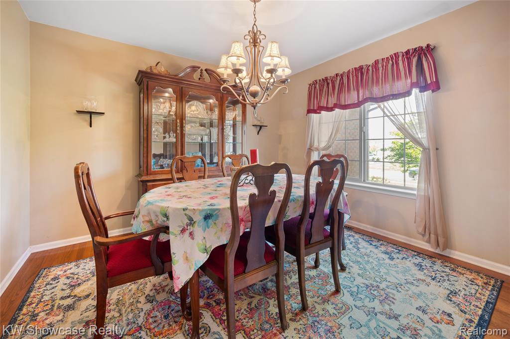 58767 Hunters Court, South Lyon, MI 48178 — Photo 4