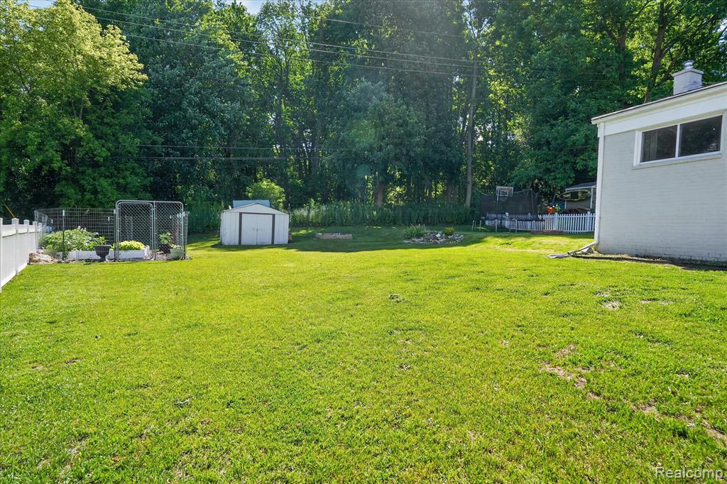 852 Manor Drive, Milford, MI 48381 — Photo 39
