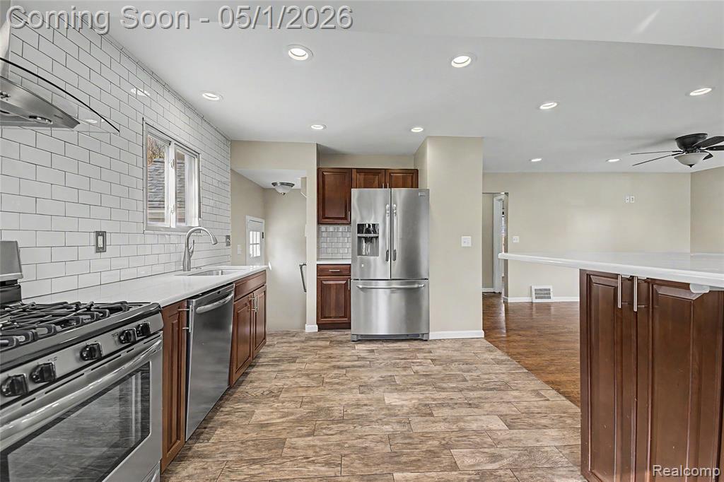 44775 Malow Avenue, Sterling Heights, MI 48314 — Photo 9
