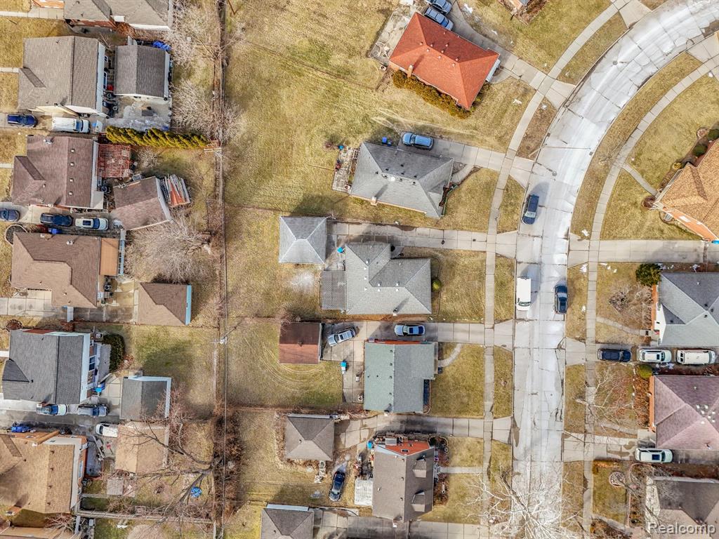 7011 ROSEMARY Street, Dearborn Heights, MI 48127 — Photo 36