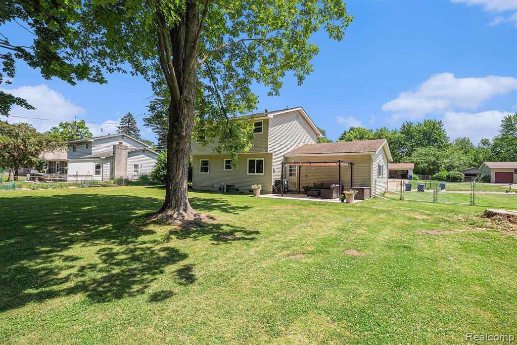 7440 Grandwood Drive, Swartz Creek, MI 48473 — Photo 21