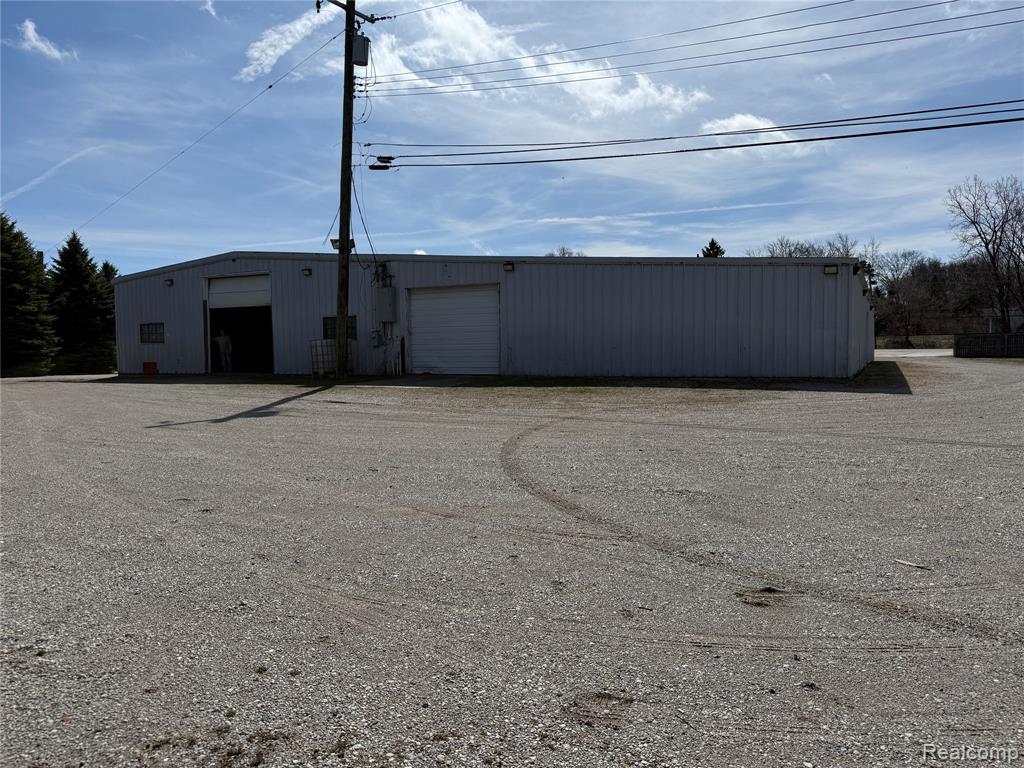 4030 Dixie Highway, Waterford, MI — Photo 4