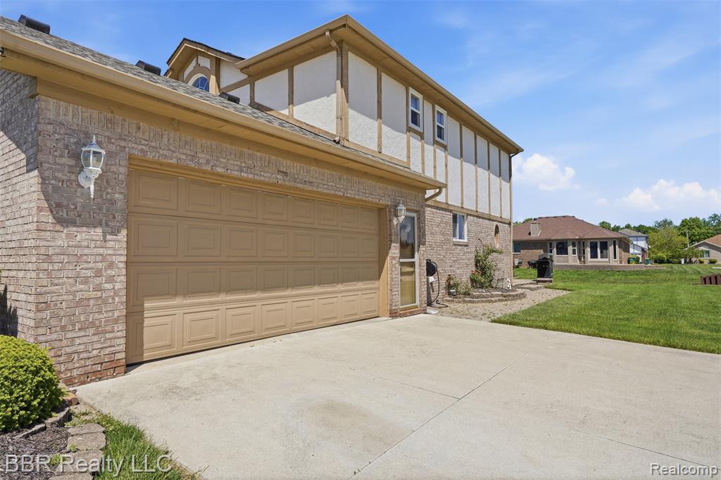 24883 Curtis Drive, Flat Rock, MI 48134 — Photo 44