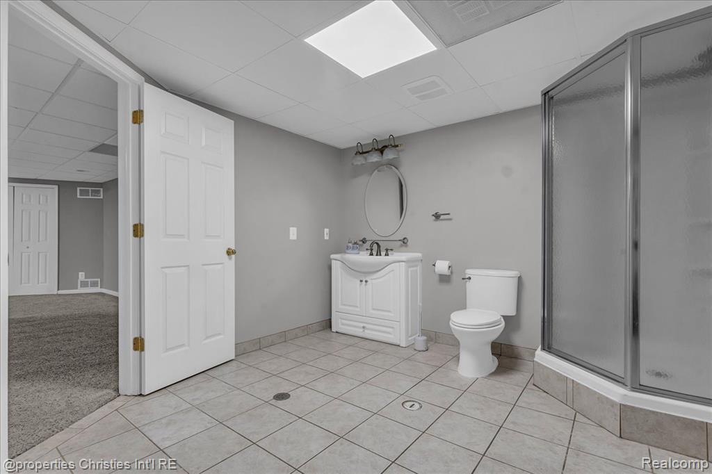 5963 James Head Court, West Bloomfield, MI 48324 — Photo 28