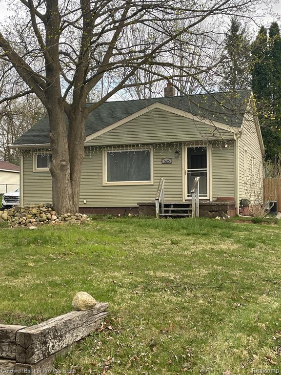 526 E GLASS Road, Ortonville, MI 48462 — Photo 2