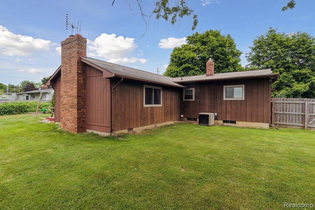 4466 VAN VLEET Road, Swartz Creek, MI 48473 — Photo 37