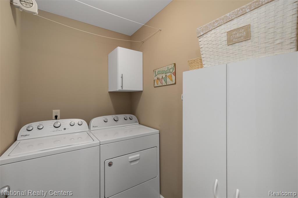13456 Stamford Road, Belleville, MI 48111 — Photo 14