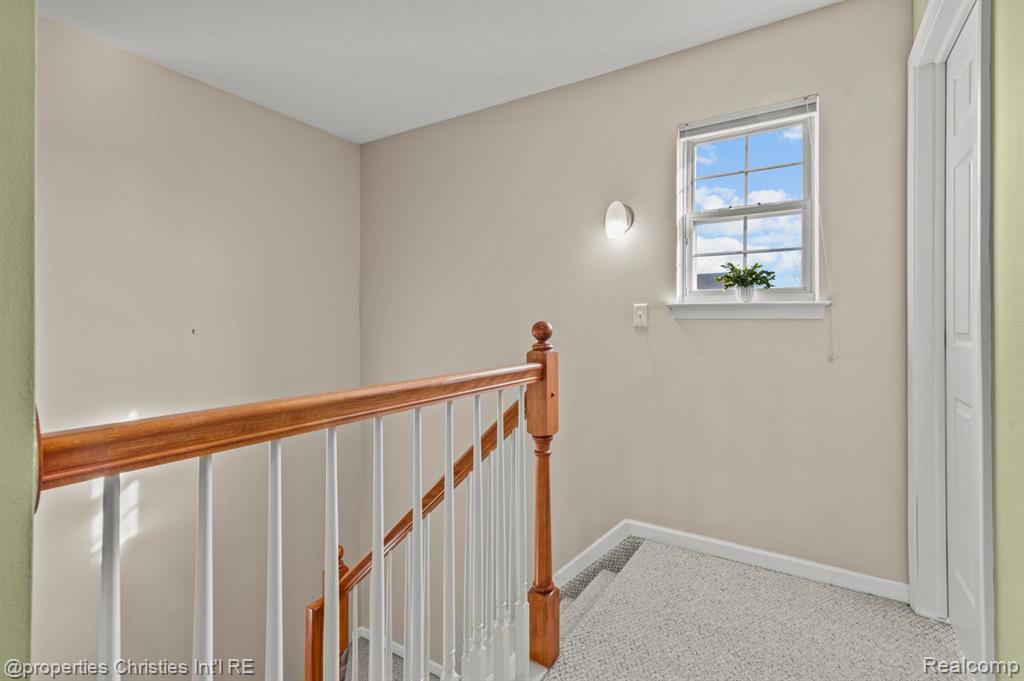 8780 IRONWOOD Drive, Van Buren, MI 48111 — Photo 13