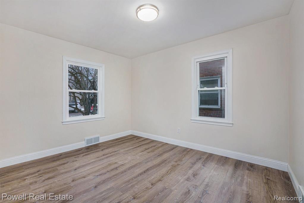 9351 WINSTON, Redford, MI 48239 — Photo 11