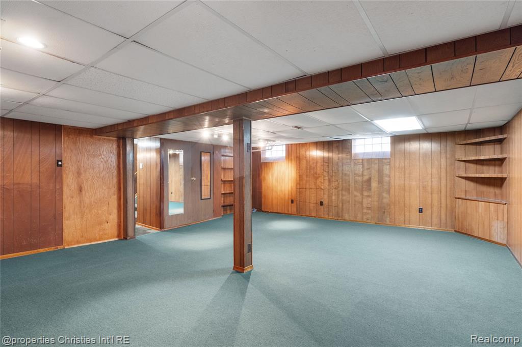 5661 Hubbell Street, Dearborn Heights, MI 48127 — Photo 24