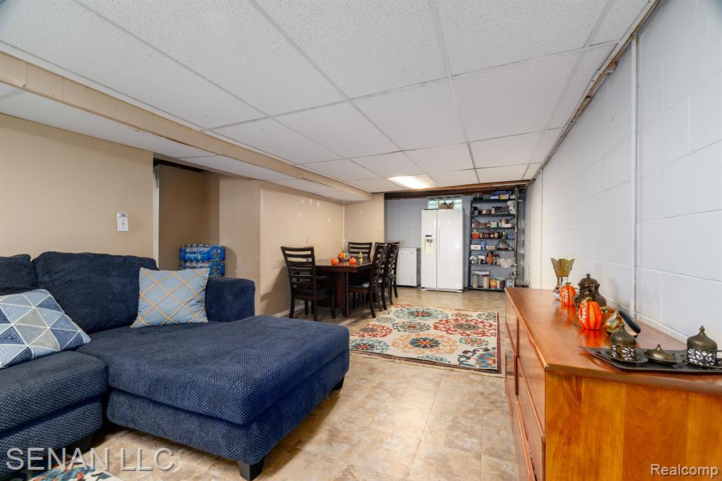 6001 WARWICK Street, Detroit, MI 48228 — Photo 25