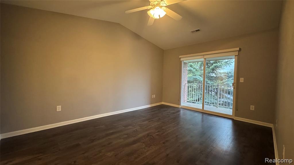 15228 Yale Drive, 257, Clinton Twp, MI 48038 — Photo 7