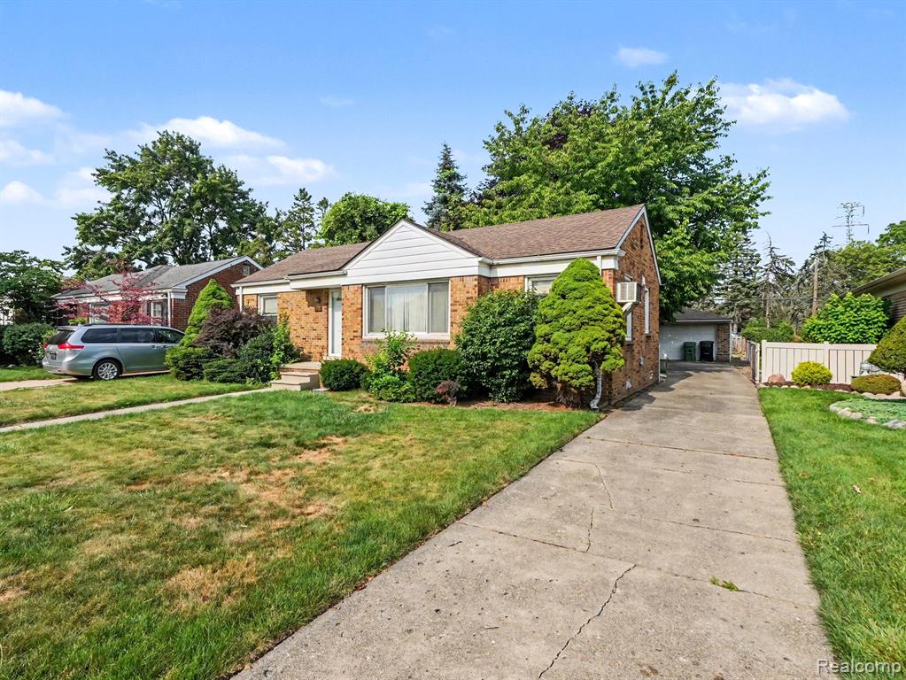 6350 Robinson Avenue, Allen Park, MI 48101 — front exterior