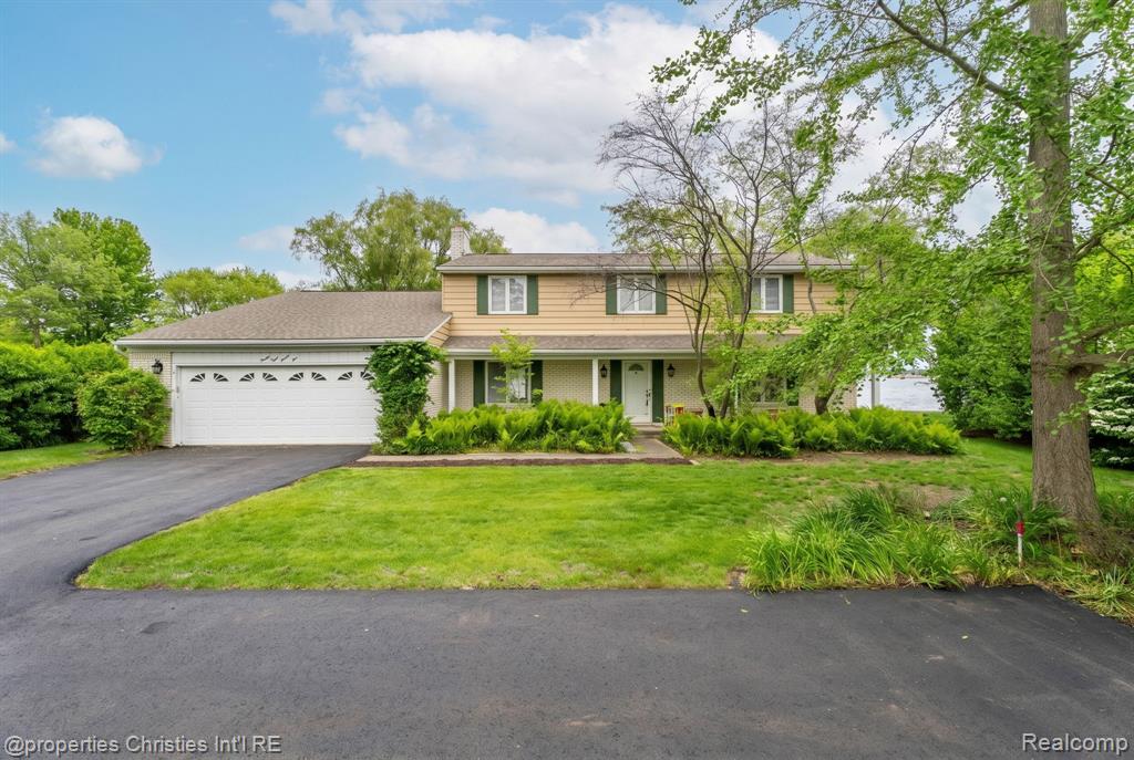 2825 Sylvan Shores Drive, Waterford, MI 48328