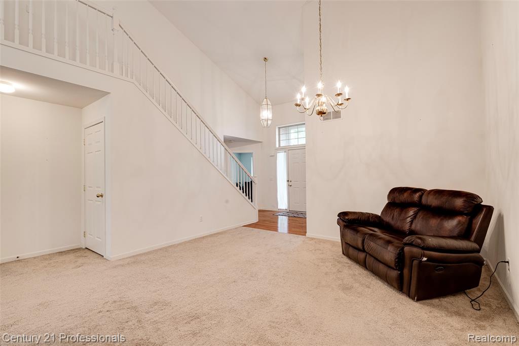 5958 Lochmore Drive, Commerce Twp, MI 48382 — Photo 25