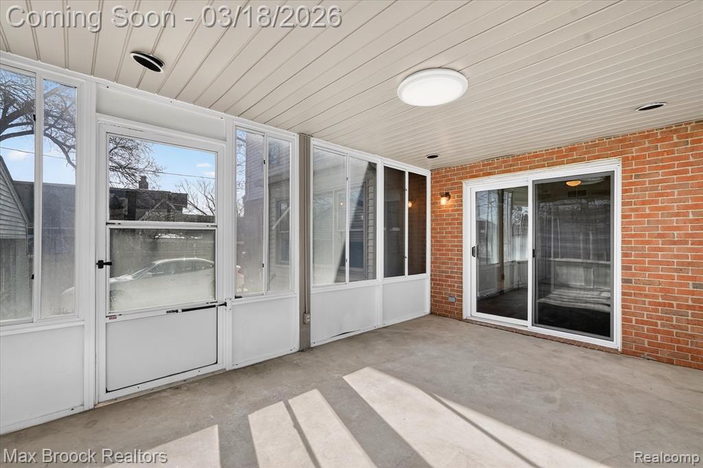 4414 Robinwood Avenue, Royal Oak, MI 48073 — Photo 36