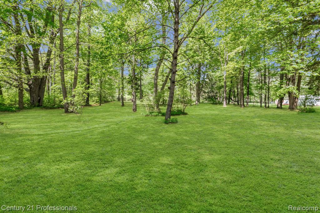 8638 Stone Road, Clay, MI 48001 — Photo 54