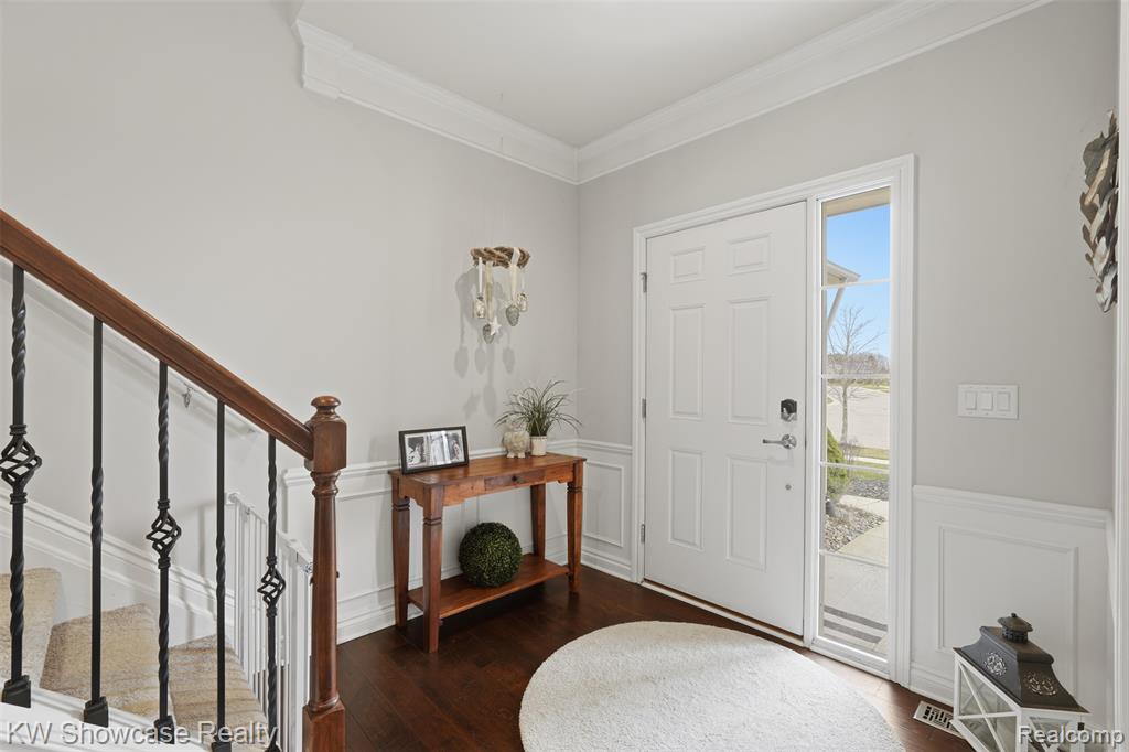 30253 MACINTOSH Lane, New Hudson, MI 48165 — Photo 5